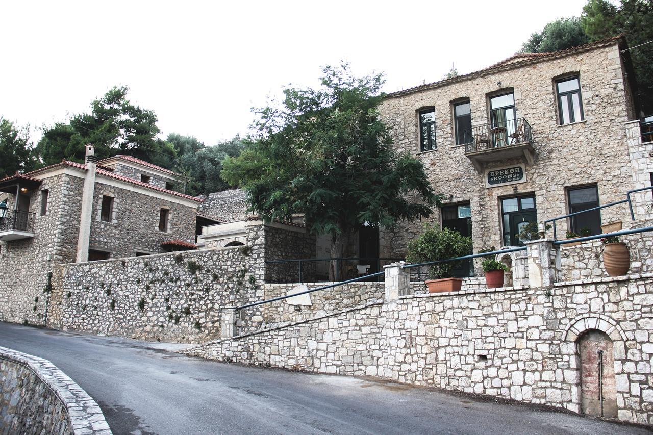 Guesthouse Vrenthi Karítaina 외부 사진